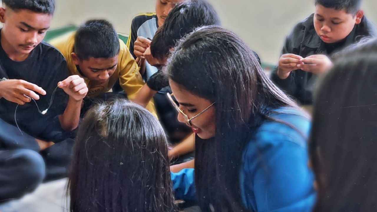 Melalui Psikoedukasi, Kelompok 77 KKN UMBY Ajarkan Strategi Pencegahan Kecanduan Gadget Pada Generasi Muda