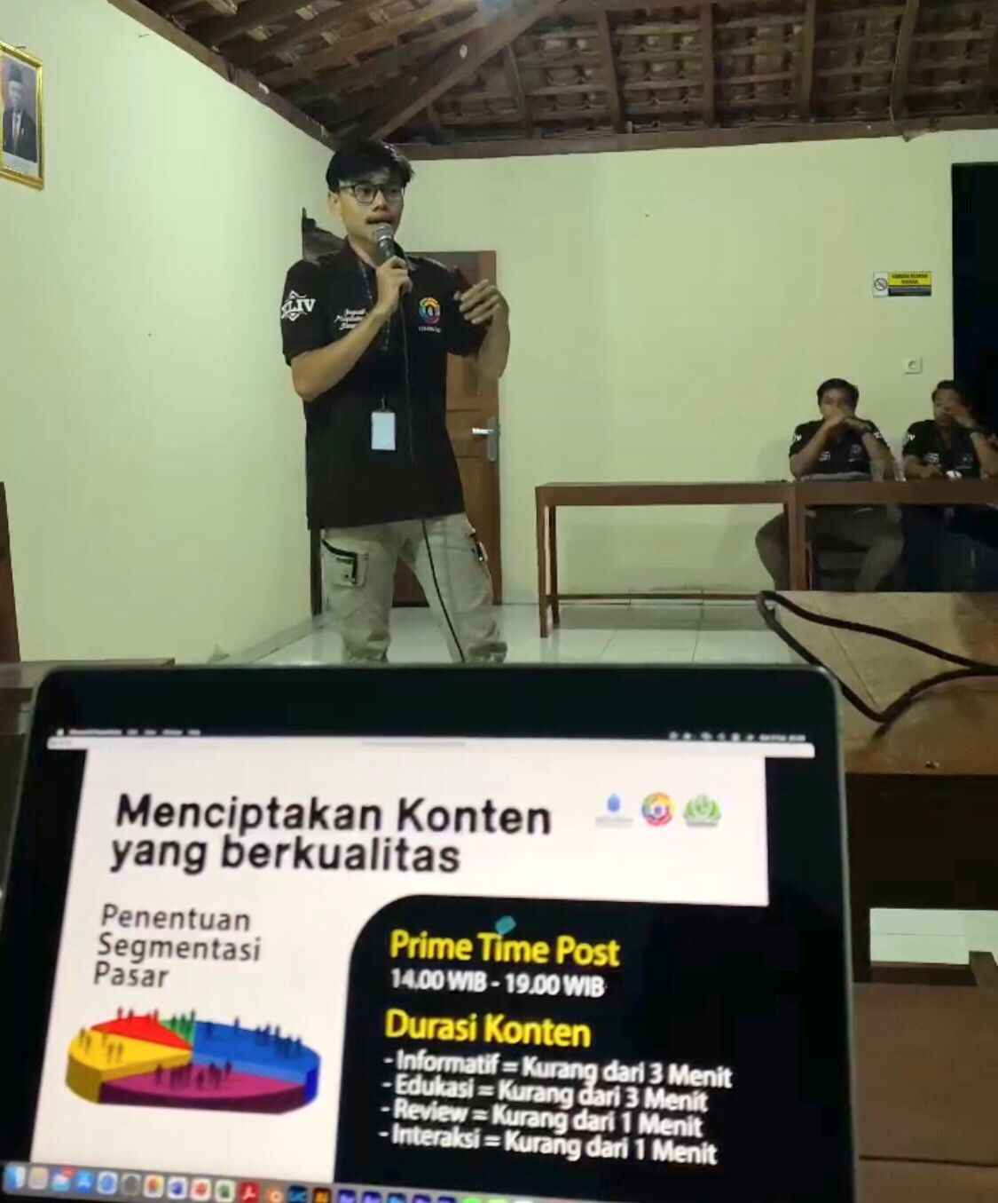 Kelompok 49 KKN PPM UMBY Berdayakan Remaja Lokal di Dusun Bendorubuh Melalui Branding dan Pemanfaatan Media 