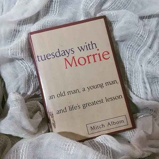 Ringkasan Cerita Tuesdays with Morrie, Lengkap Amanat Cerita